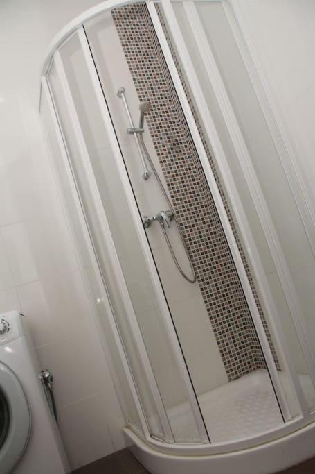 Sunny 2 Bedroom, 2 Bathrooms, Seaside Apt. Sliema Exterior foto